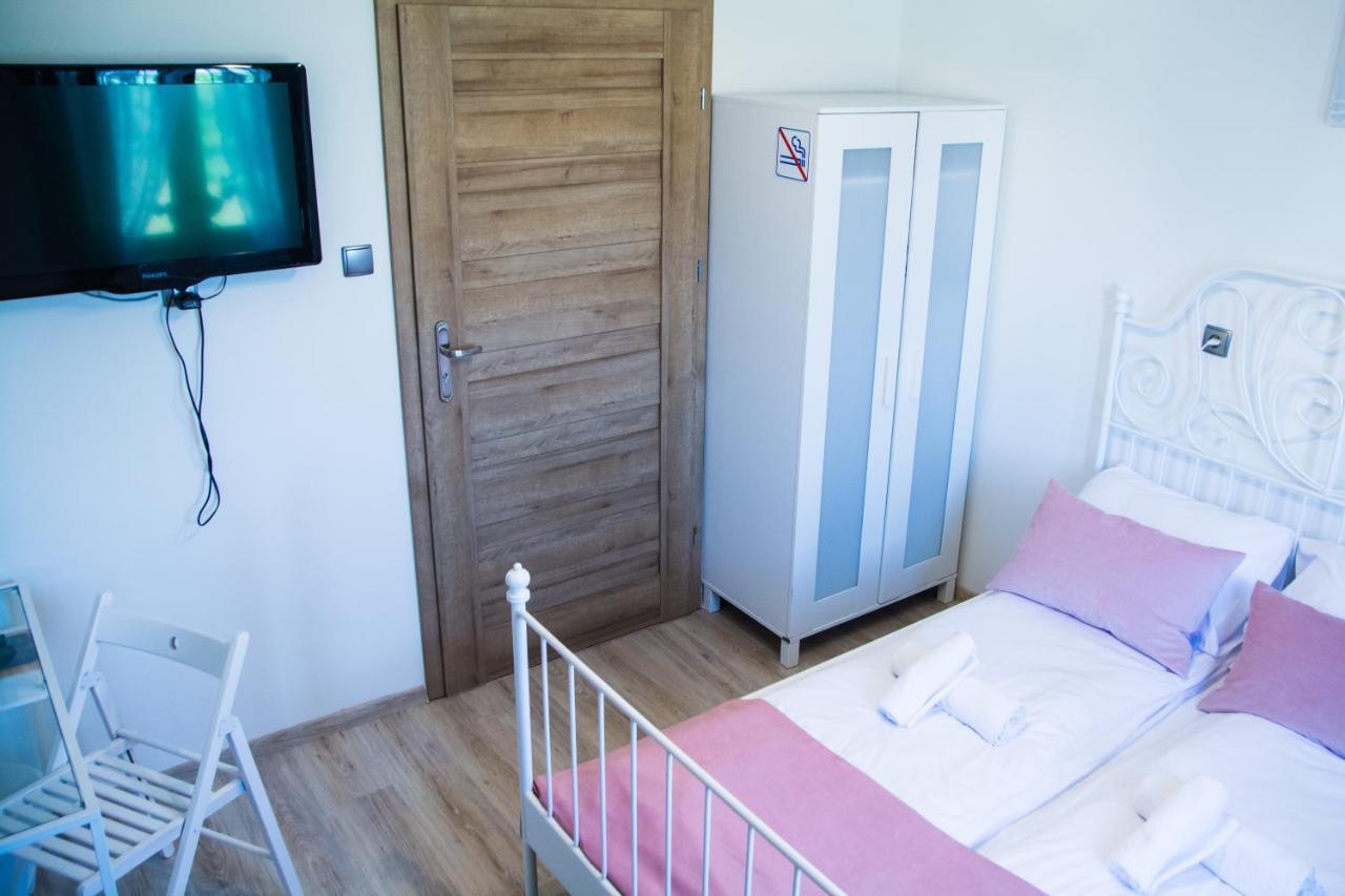 Harmony Hostel Zator Eksteriør bilde