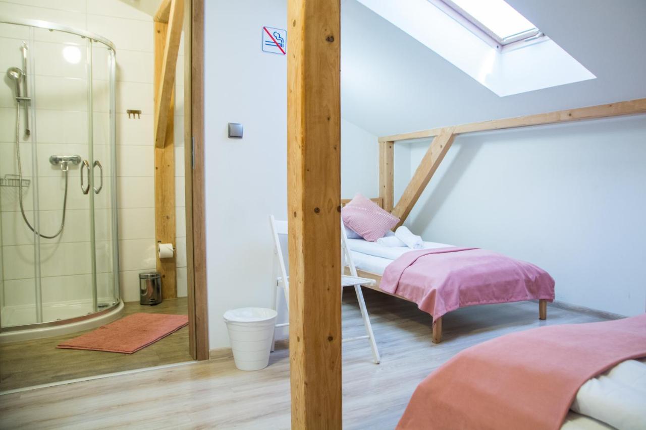 Harmony Hostel Zator Eksteriør bilde